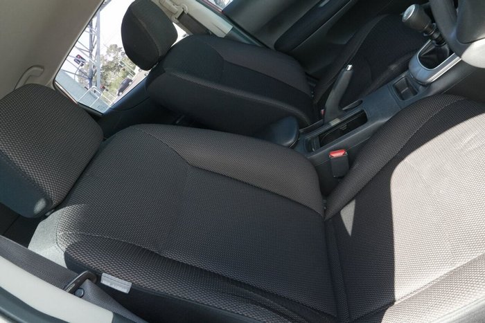 2013 Nissan Pulsar ST