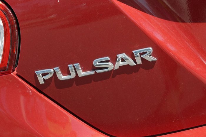 2013 Nissan Pulsar ST