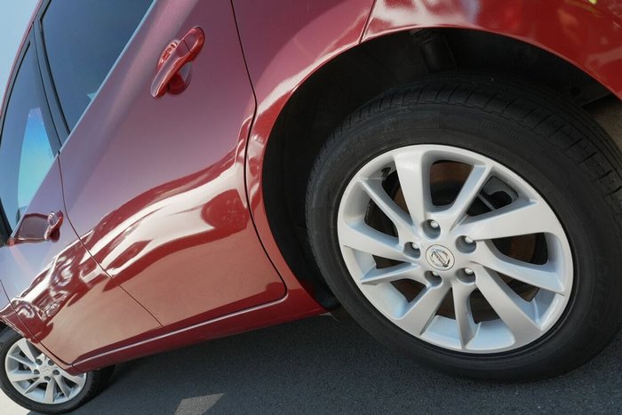 2013 Nissan Pulsar ST