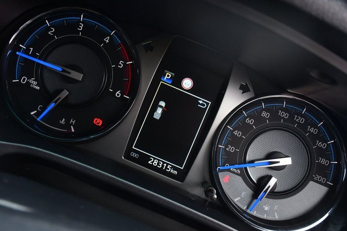 2020 Toyota Hilux Rugged X