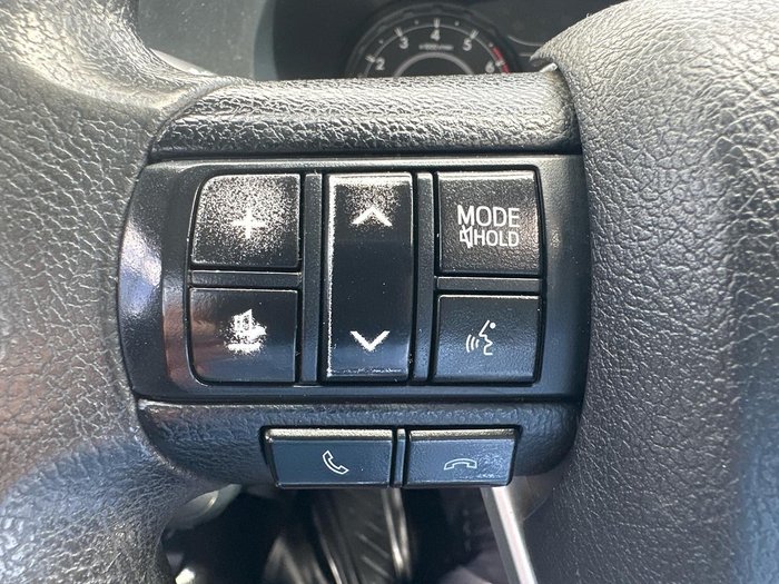 2017 Toyota Hilux Workmate TGN121R 4x2 Glacier White