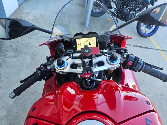 2022 DUCATI PANIGALE V4 S Red