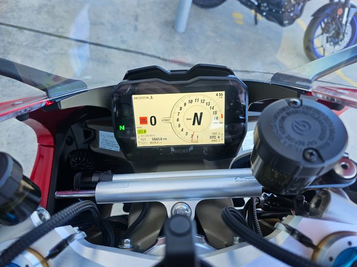 2022 DUCATI PANIGALE V4 S Red