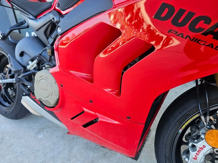 2022 DUCATI PANIGALE V4 S Red