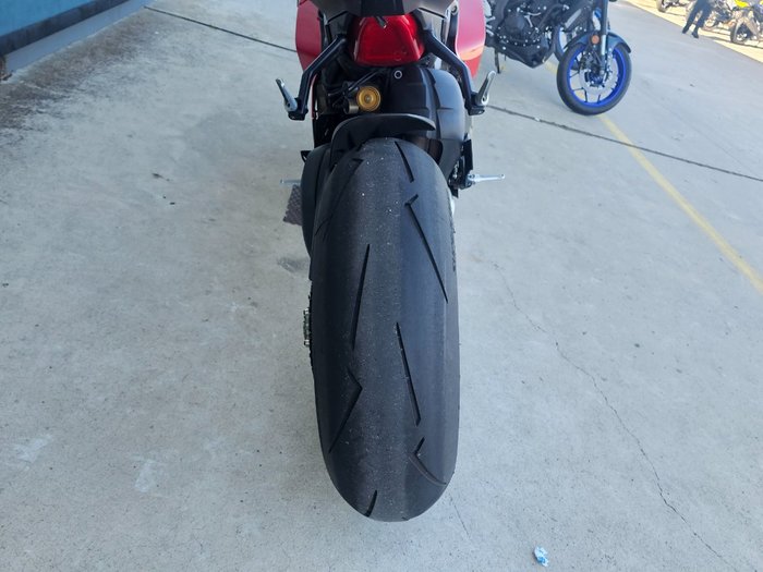 2022 DUCATI PANIGALE V4 S Red