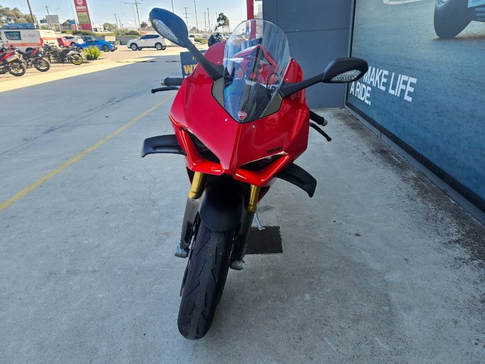 2022 DUCATI PANIGALE V4 S Red
