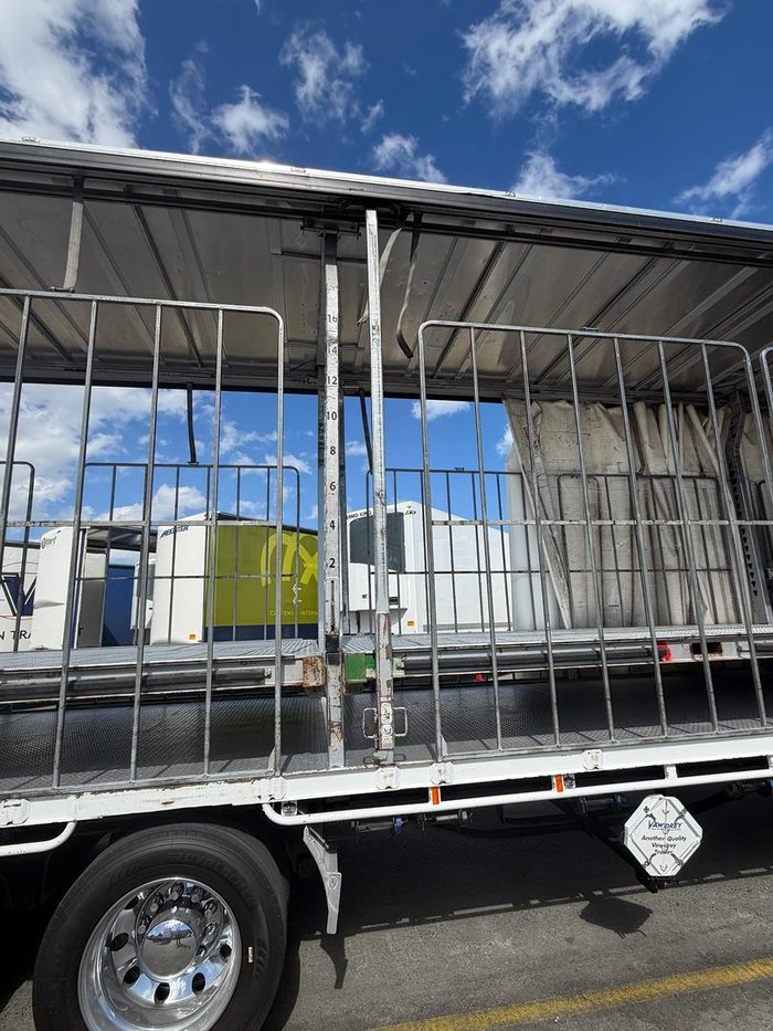 2018 Vawdrey St3 34 Pallet A Sd On B Drop Deck Mezz R/T Sliding Mezz 