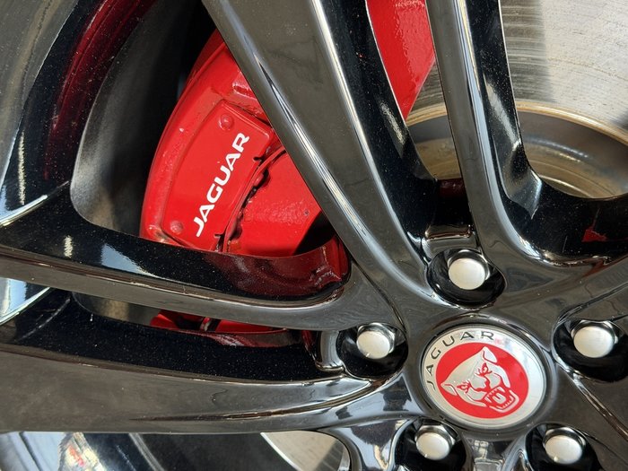 2017 Jaguar F-TYPE 250kW