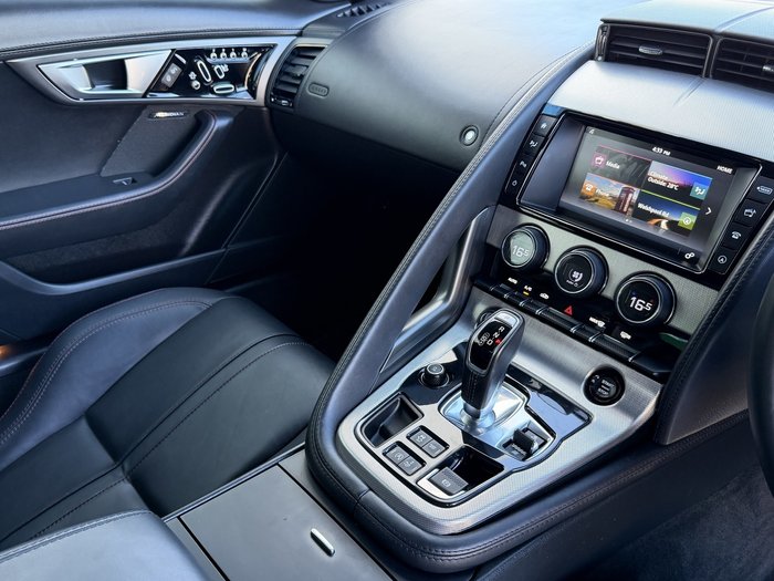 2017 Jaguar F-TYPE 250kW