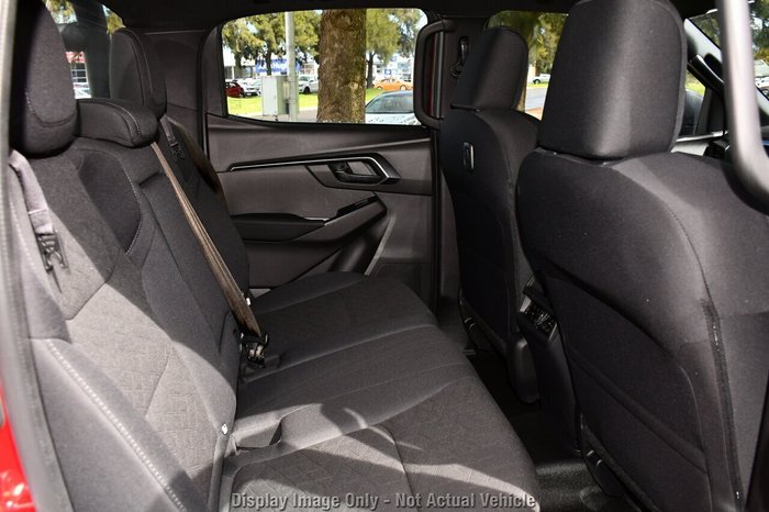 2025 Isuzu D-MAX X-RIDER