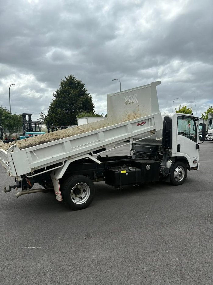 2022 Isuzu Npr 75-190 NPR 75-190 Tipper White