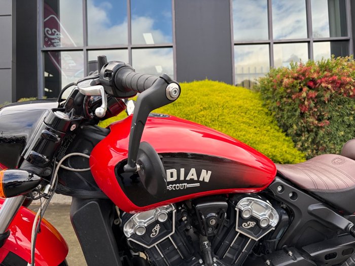 2022 Indian SCOUT BOBBER Red