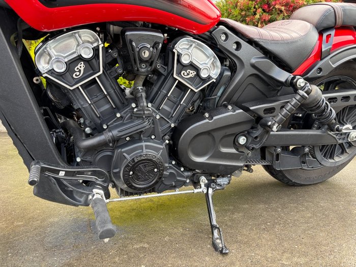 2022 Indian SCOUT BOBBER Red