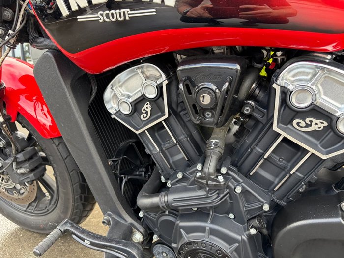 2022 Indian SCOUT BOBBER Red