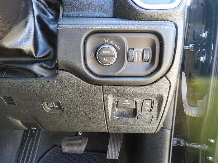 2022 RAM 1500 Laramie RamBox