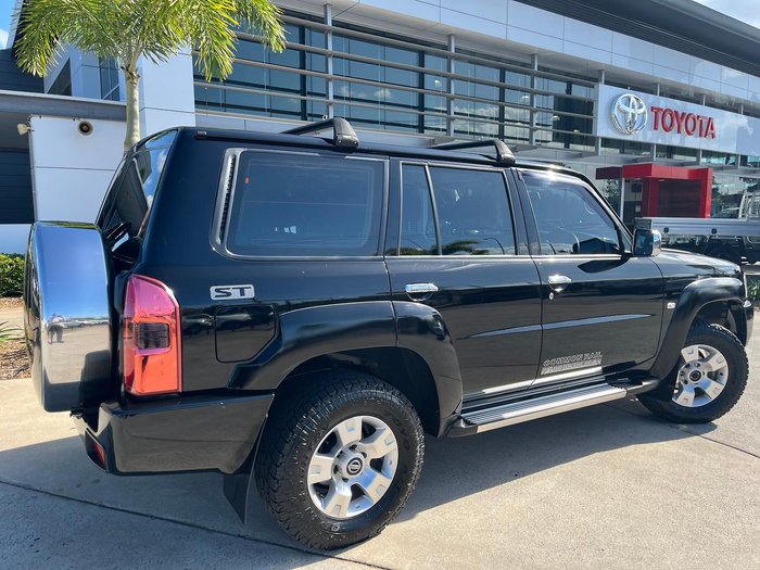 2014 Nissan Patrol ST Y61 4X4 Dual Range Black Obsidian