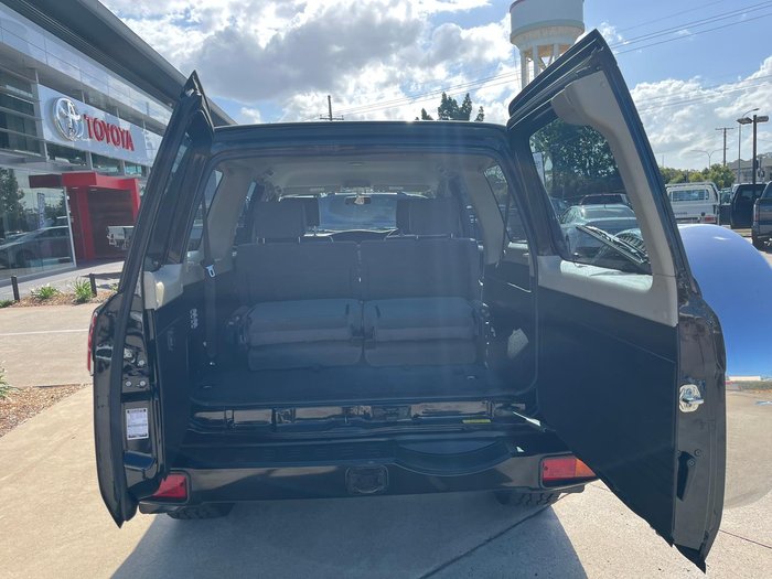 2014 Nissan Patrol ST Y61 4X4 Dual Range Black Obsidian