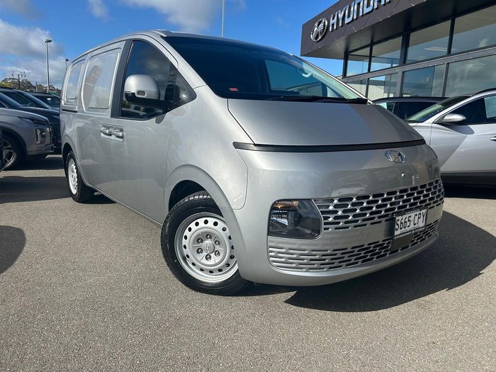 2022 Hyundai STARIA LOAD
