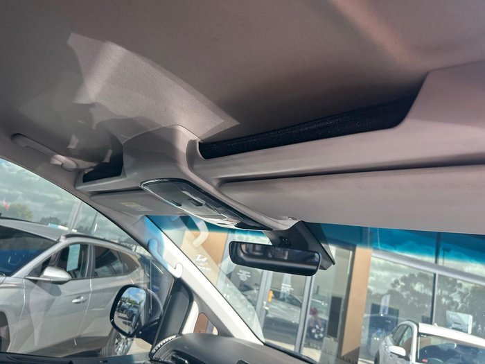 2022 Hyundai STARIA LOAD