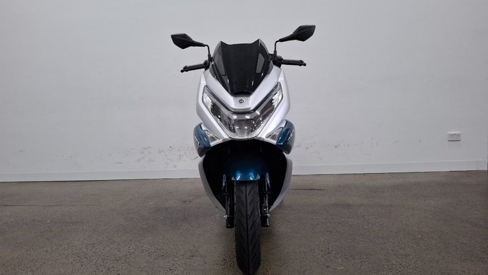 2025 CFMOTO 150 SC SPACE SILVER
