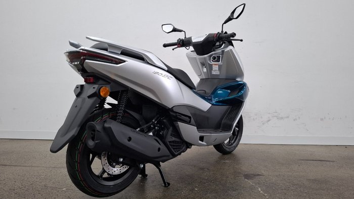 2025 CFMOTO 150 SC SPACE SILVER