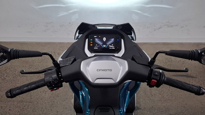 2025 CFMOTO 150 SC SPACE SILVER