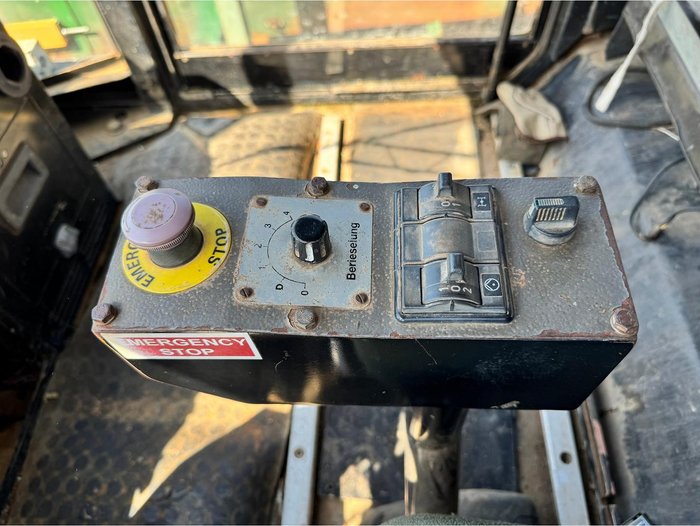 2002 Protec Roadstar Pneumatic Roller Pr20