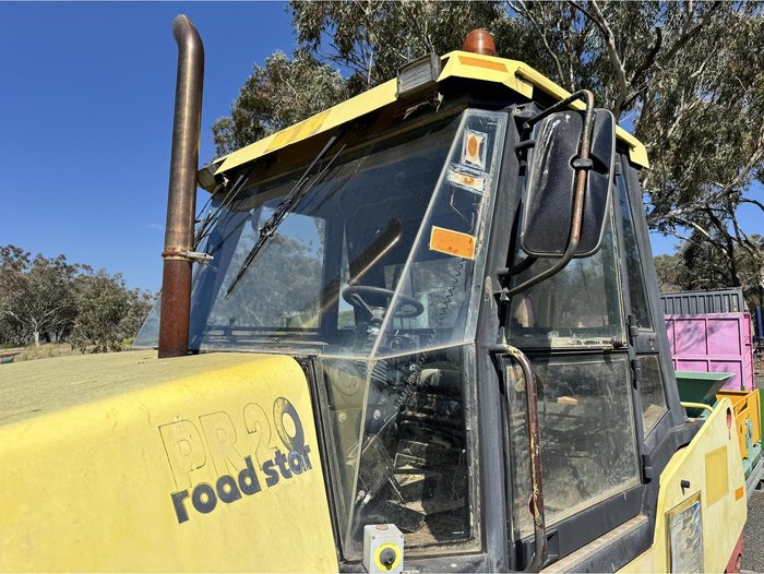 2002 Protec Roadstar Pneumatic Roller Pr20