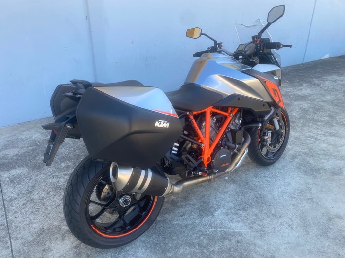 2016 Ktm 1290 SUPER DUKE GT Grey