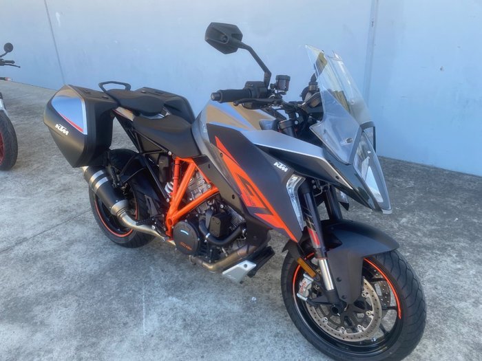 2016 Ktm 1290 SUPER DUKE GT Grey