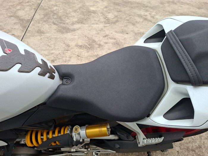 2015 DUCATI 899 PANIGALE White