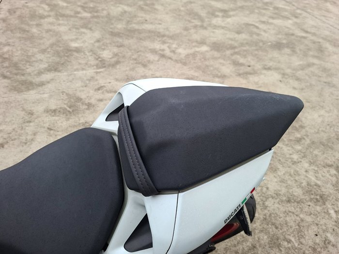 2015 DUCATI 899 PANIGALE White