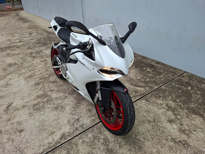 2015 DUCATI 899 PANIGALE White