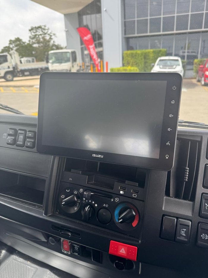 2023 Isuzu Nnr 45-150 Amt Mwb NNR 45/150 CREW CAB AUTOMATIC