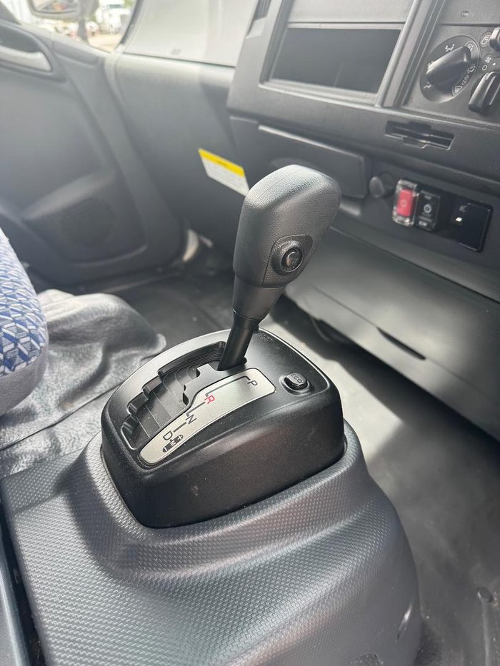 2023 Isuzu Nnr 45-150 Amt Mwb NNR 45/150 CREW CAB AUTOMATIC