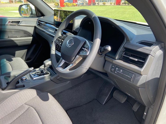 2025 KGM Musso ELX Q261 MY26 4X4 Dual Range Grand White