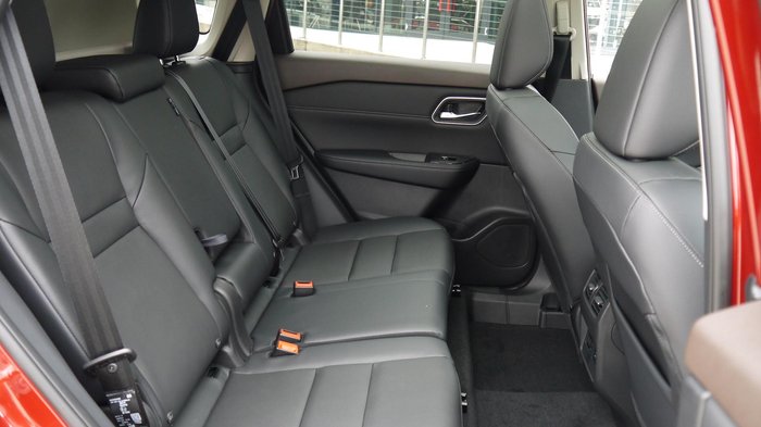 2025 Nissan X-TRAIL Ti