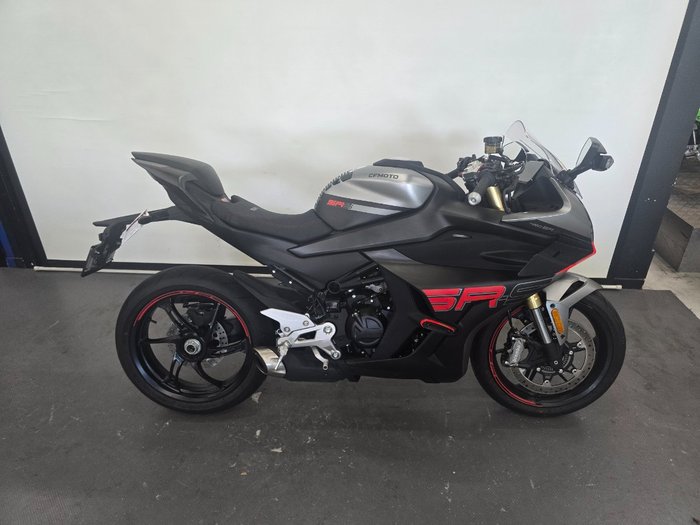 2025 CFMOTO 2025 Cf Moto 450CC 450 SR S Road Black
