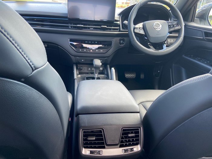 2025 KGM Musso Ultimate Q261 MY26 4X4 Dual Range Grand White