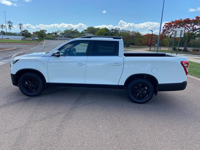 2025 KGM Musso Ultimate Q261 MY26 4X4 Dual Range Grand White