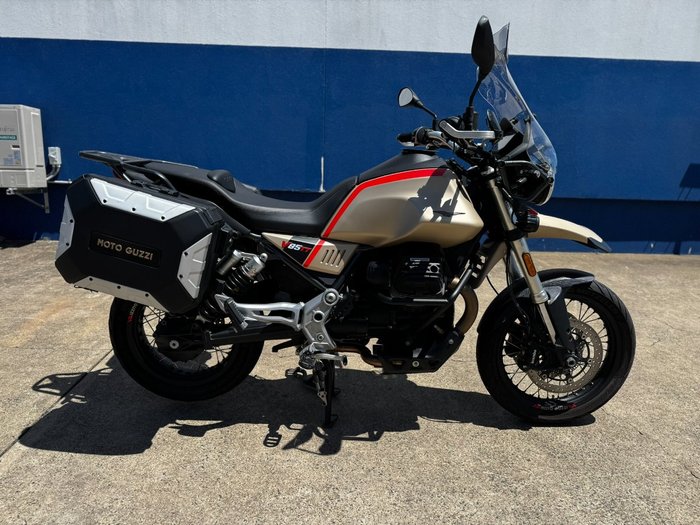 2020 MOTO GUZZI V85 TT TRAVEL