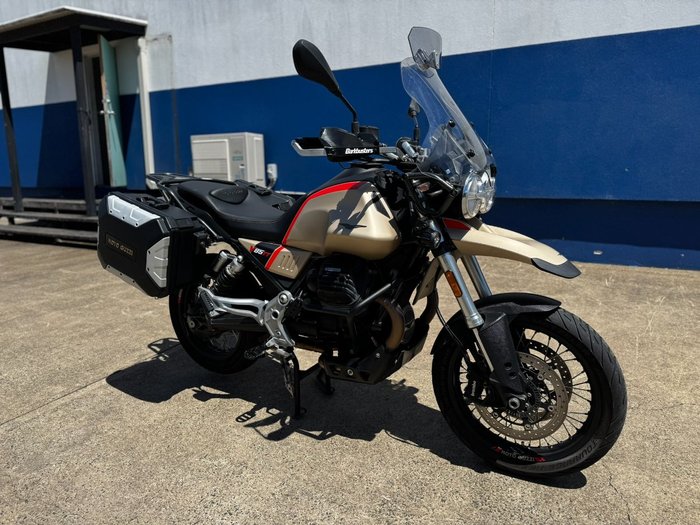 2020 MOTO GUZZI V85 TT TRAVEL