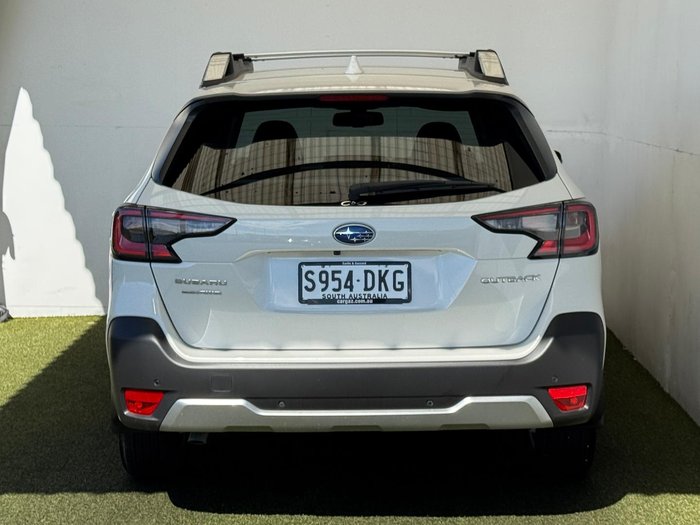 2025 Subaru Outback AWD Touring