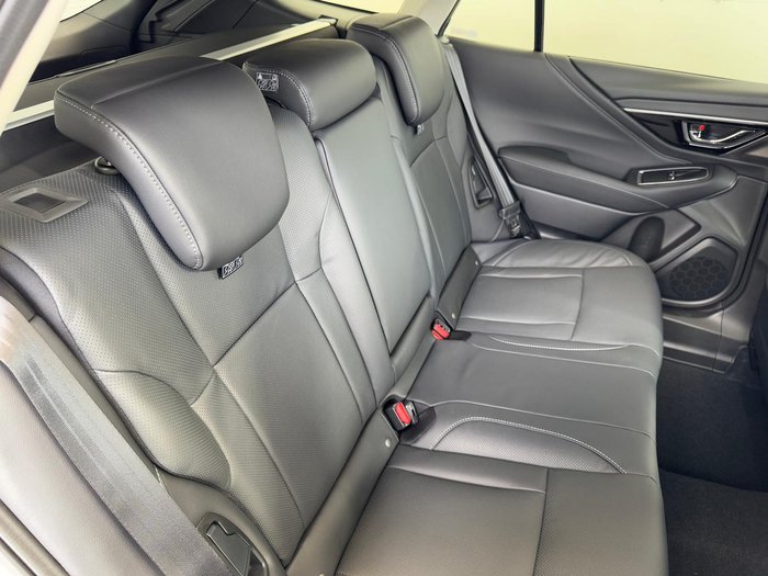 2025 Subaru Outback AWD Touring