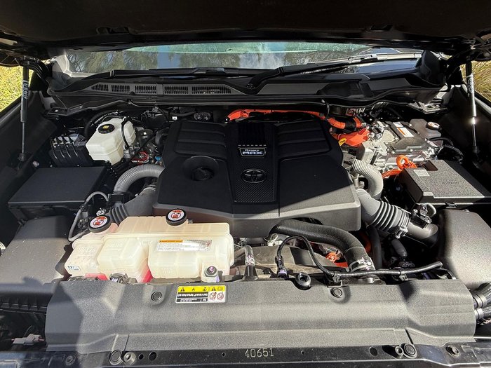 2023 Toyota Tundra Limited VXKH75L Four Wheel Drive Eclipse Black