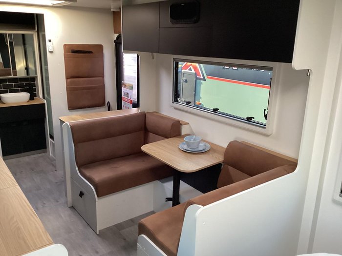 2025 New Age Caravans Manta Ray Expedition 19Er Full Off-Road