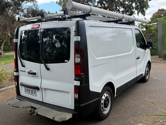 2018 Renault Trafic 85kW X82 Glacier White