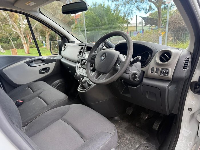 2018 Renault Trafic 85kW X82 Glacier White