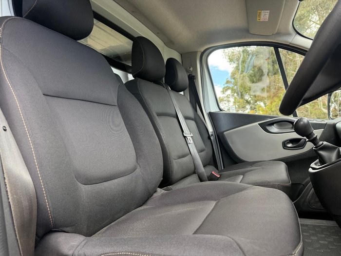 2018 Renault Trafic 85kW X82 Glacier White