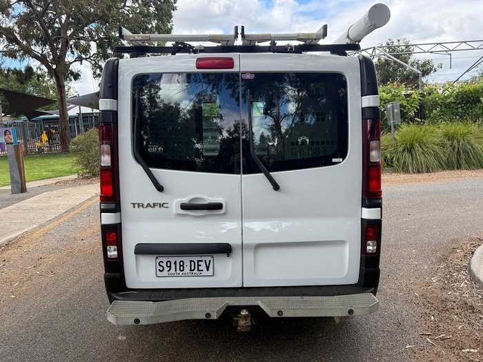 2018 Renault Trafic 85kW X82 Glacier White